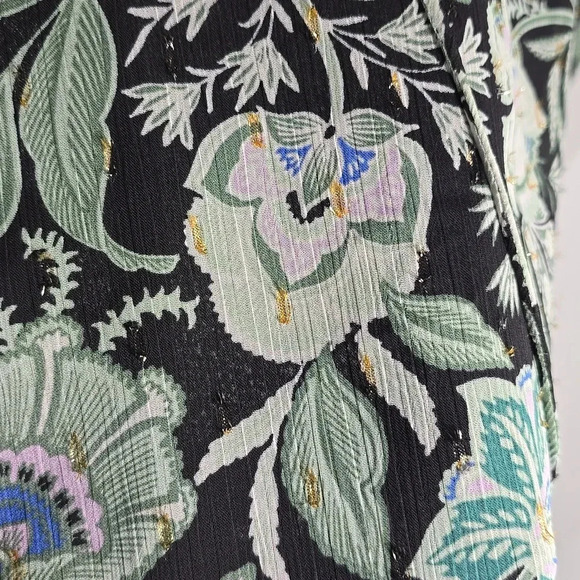 {Lane Bryant} Lurex Ruffle-Detail V-Neck Blouse - Size 14/16 - Picture 12 of 14